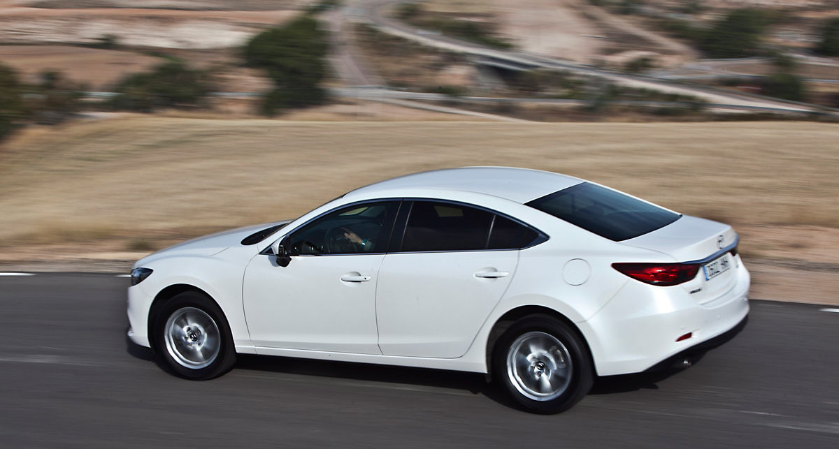 6 Limousine (2012 - 2025)