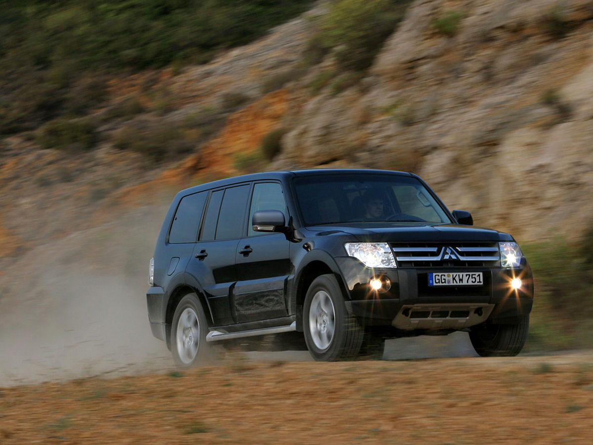 Pajero Geländewagen (2007 - 2020)