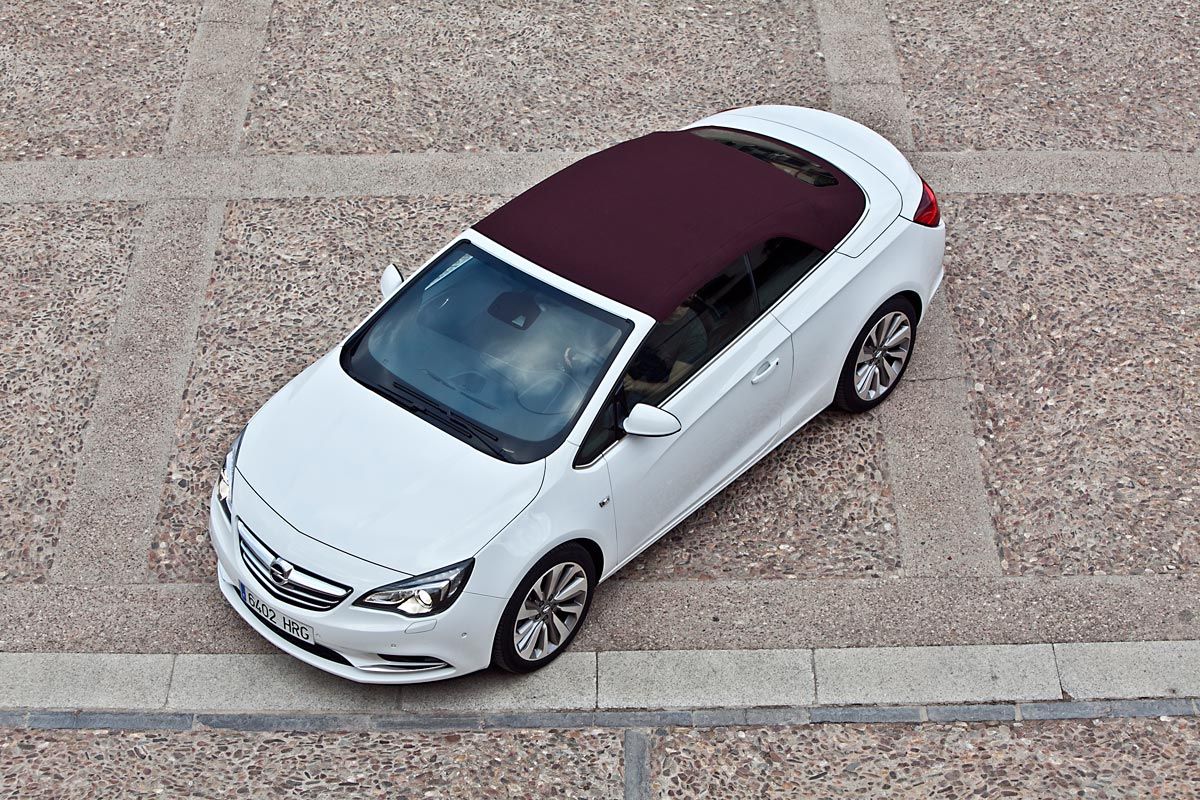 Cascada Cabriolet (2013 - 2019)
