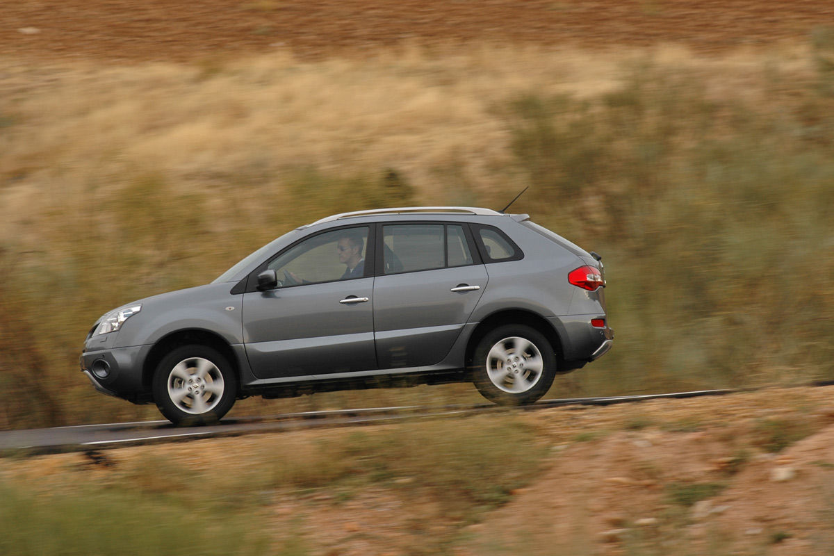 Koleos Geländewagen (2008 - 2015)