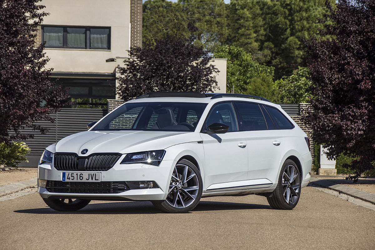 Superb Combi (2015 - 2025)