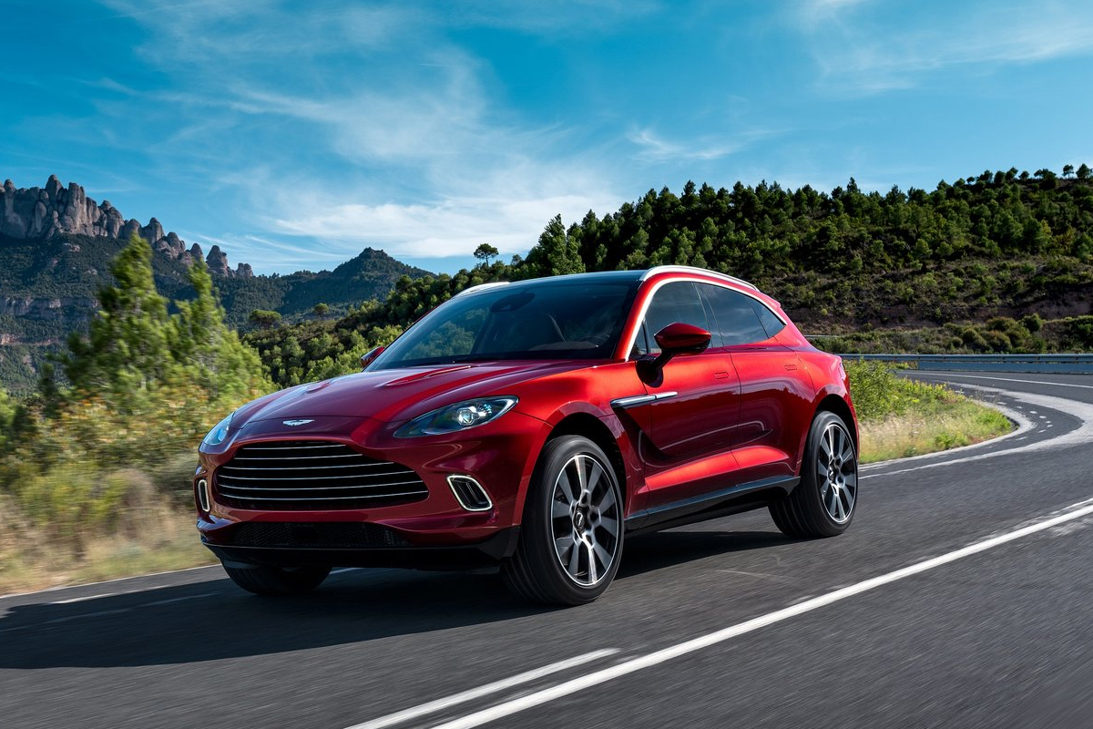 DBX Geländewagen (2019 - Oggi)