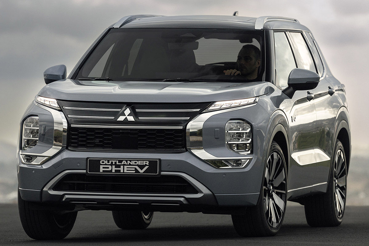 Outlander Geländewagen (2025 - Oggi)